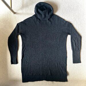 Tahari Cashmere Turtleneck Sweater Size XS